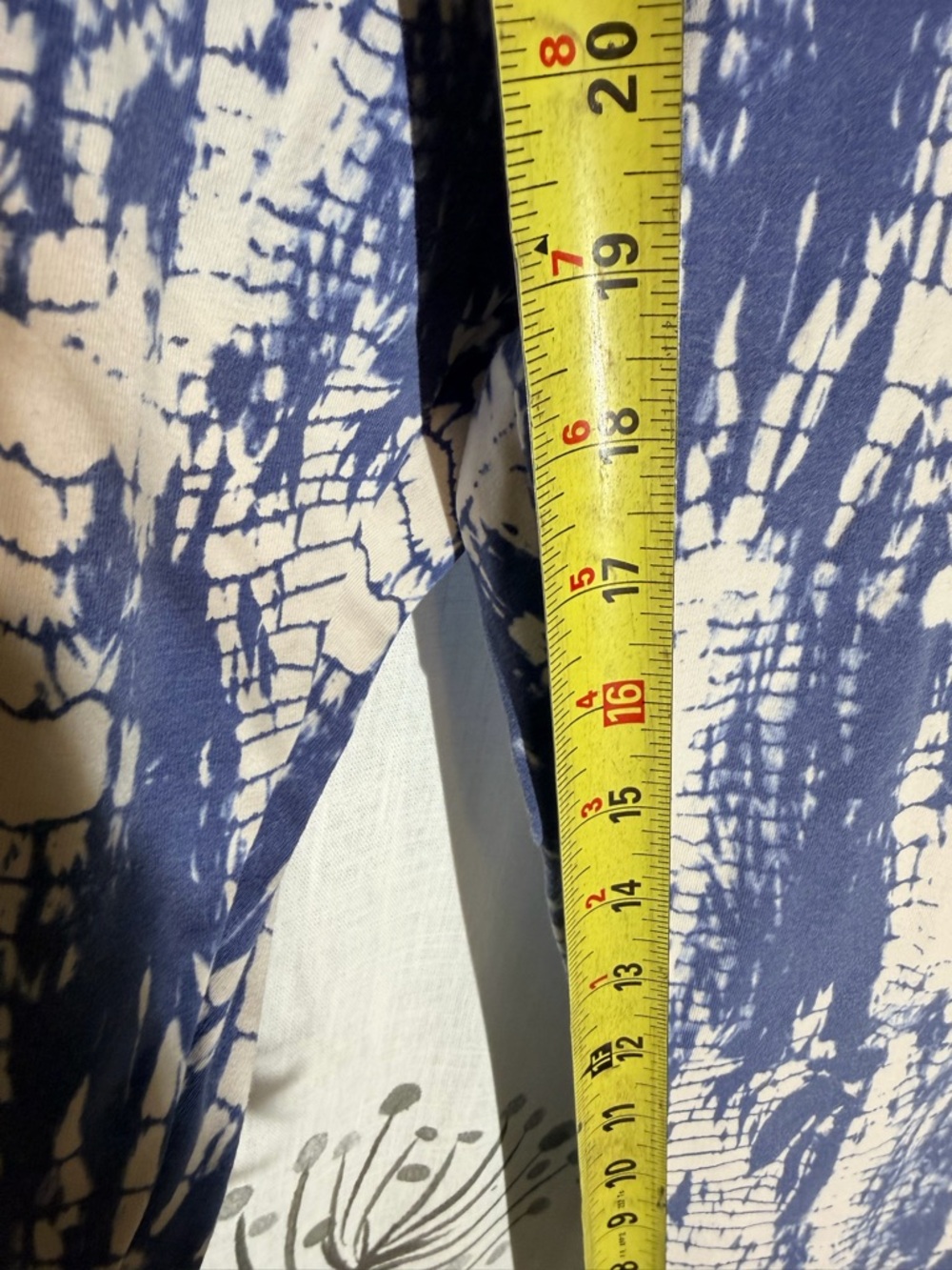 Passport Navy & Cream Abstract Print Capri Leggings - Picture 7 of 7
